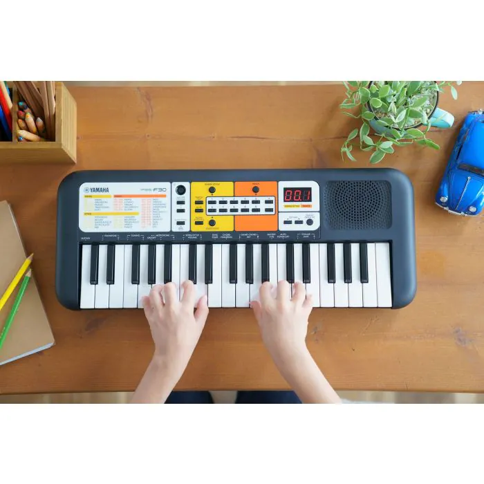 Yamaha PSS-F30 - Klundert Music