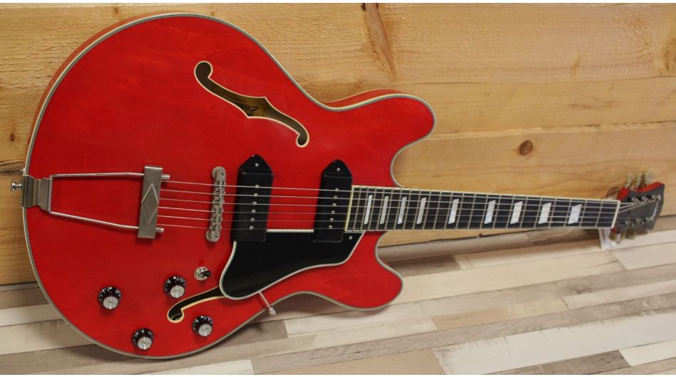 Eastman T64/TV-T Red