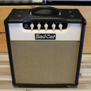 Bad Cat Alley Cat 7.5 Watt 1x12" incl. flightcase (Occasion)