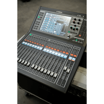 Yamaha QL1 (Occasion)