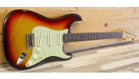 Fender Custom Shop LTD 1963 Strat Journeyman Relic, Sparkle 3-Color Sunburst
