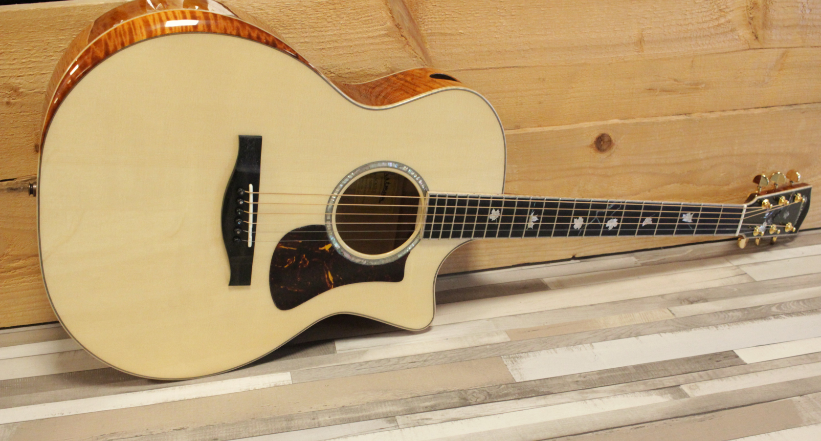 Eastman AC622CE