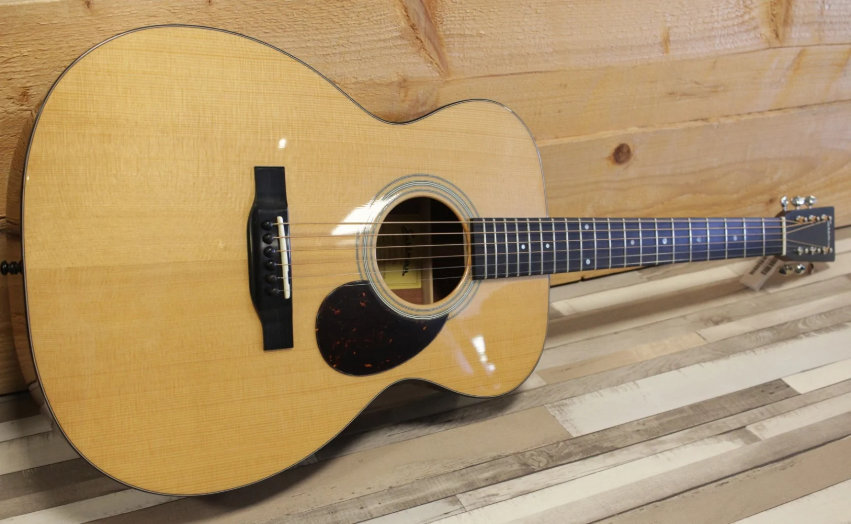Eastman E6OM-TC
