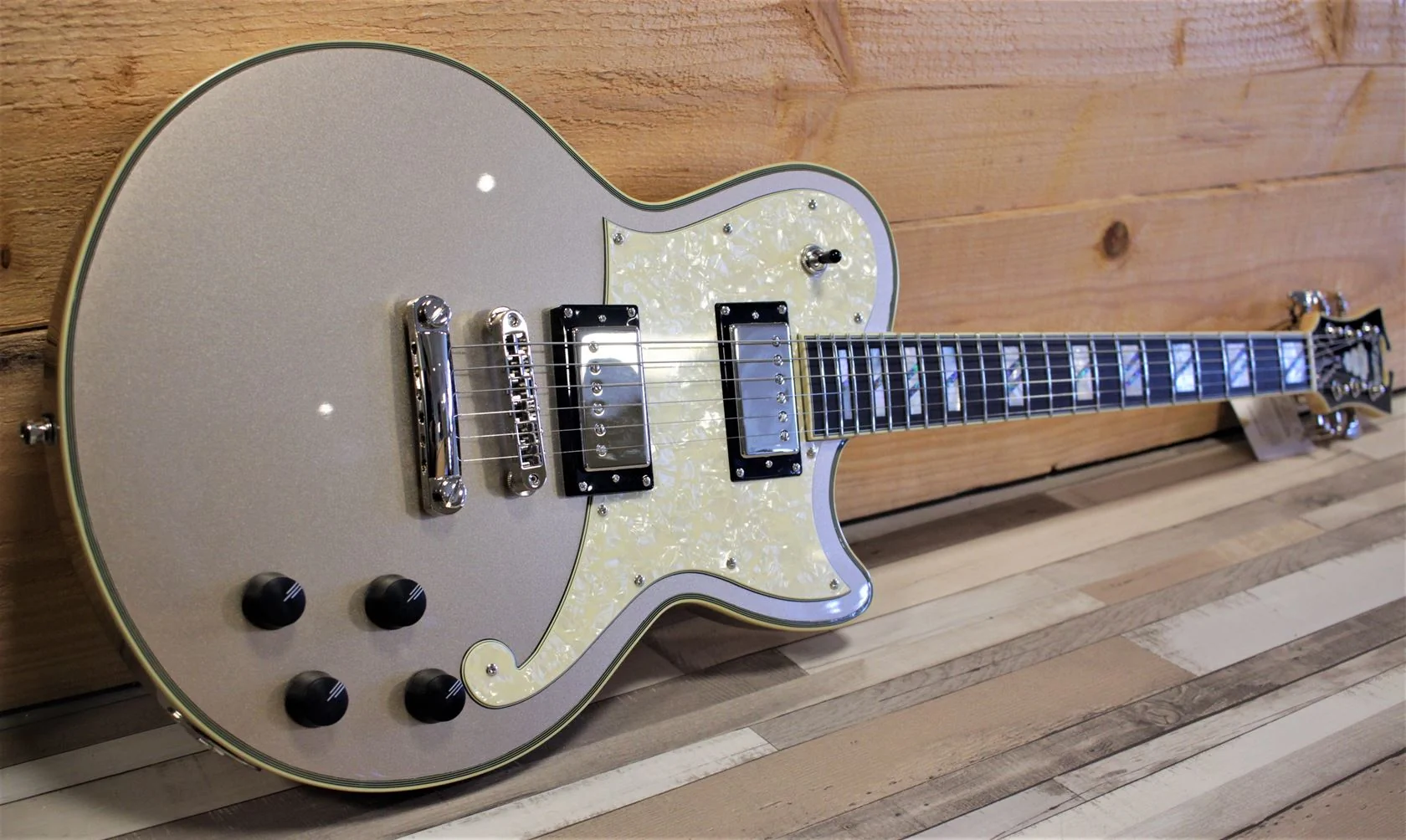 D'angelico Deluxe Atlantic Desert Gold