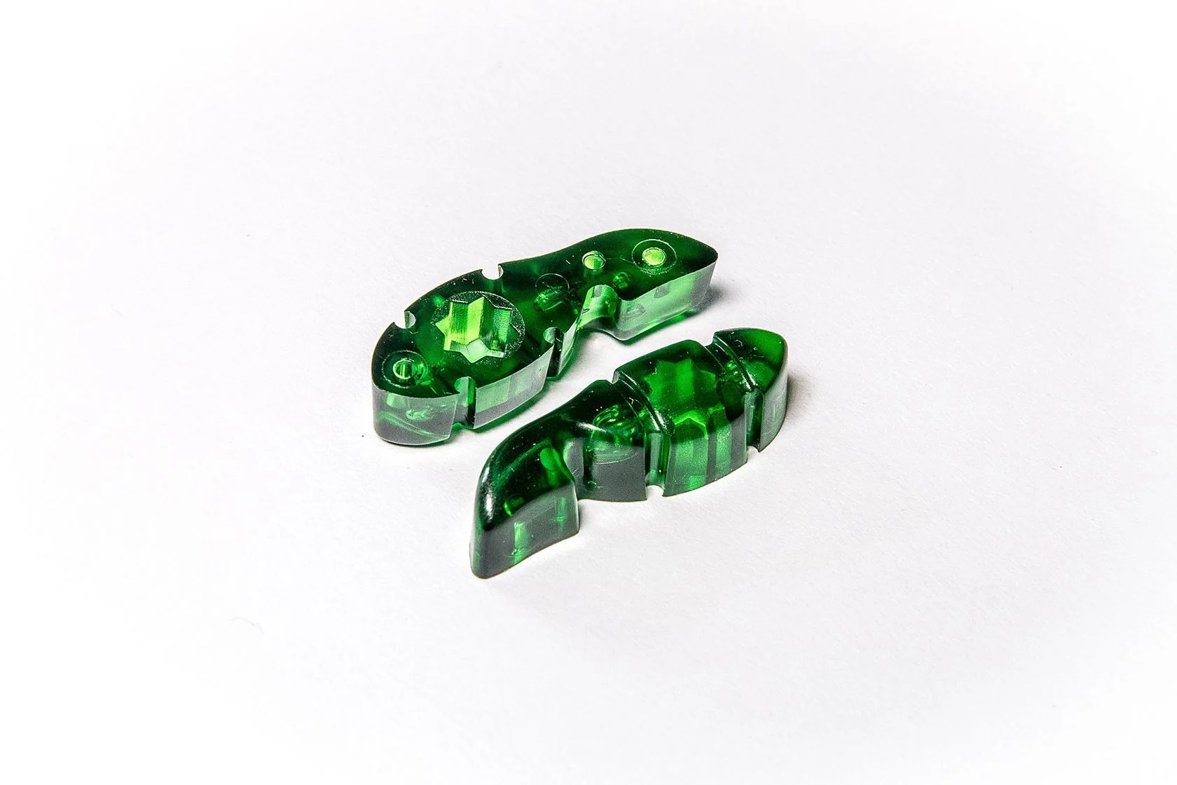 Tuner Fish Lug Locks Green 8-pack