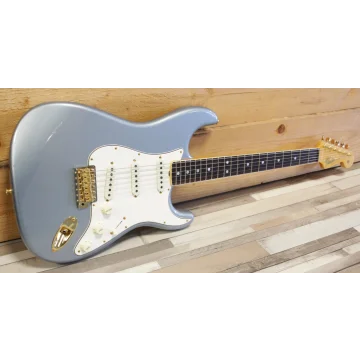 Fender Custom Shop LTD 1965 Strat Journeyman Relic, Ice Blue Metallic