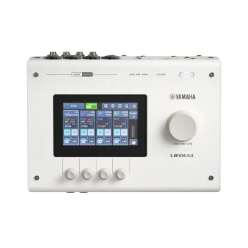 Yamaha URX44 W