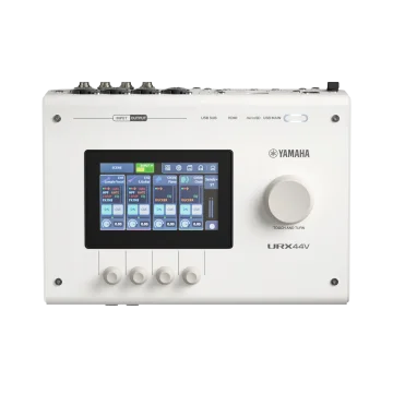 Yamaha URX44V W