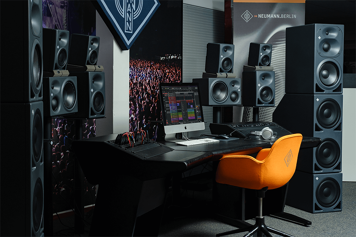 Neumann_Listening_Centre_2
